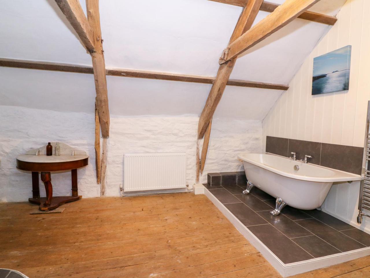 Llangunllo Llwyncadfor Farmヴィラ エクステリア 写真